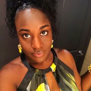 Meet your Posher, Crystal